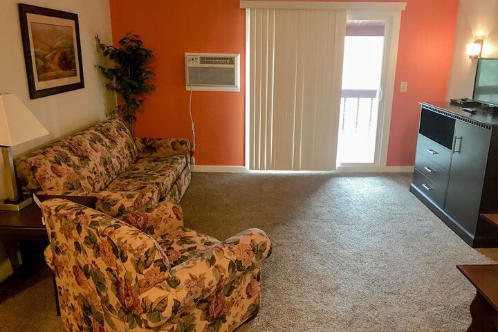 Room 12 of 32