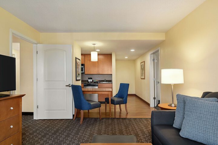 Room 7 of 30