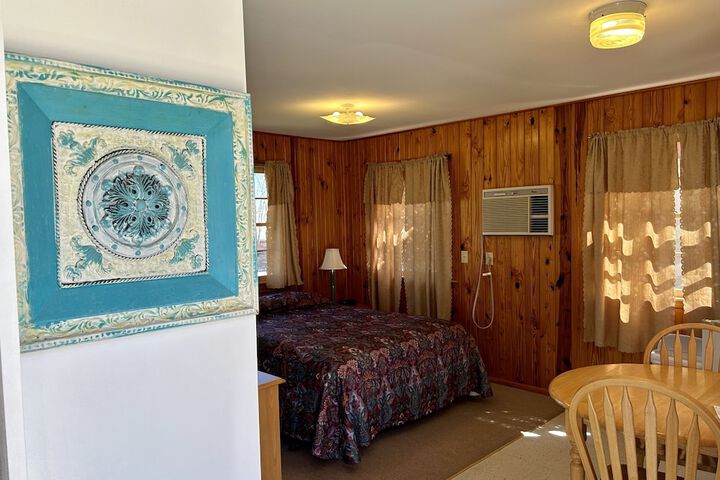 Room 12 of 23