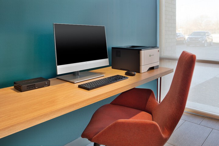 avid hotel Detroit Warren by IHG