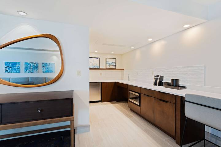 Room 18 of 46