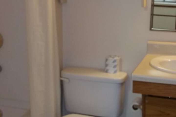 Room 7 of 10