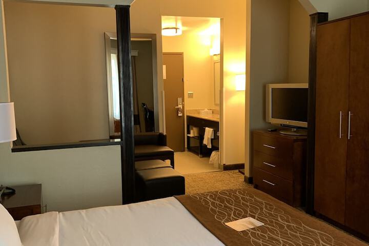 Room 27 of 62
