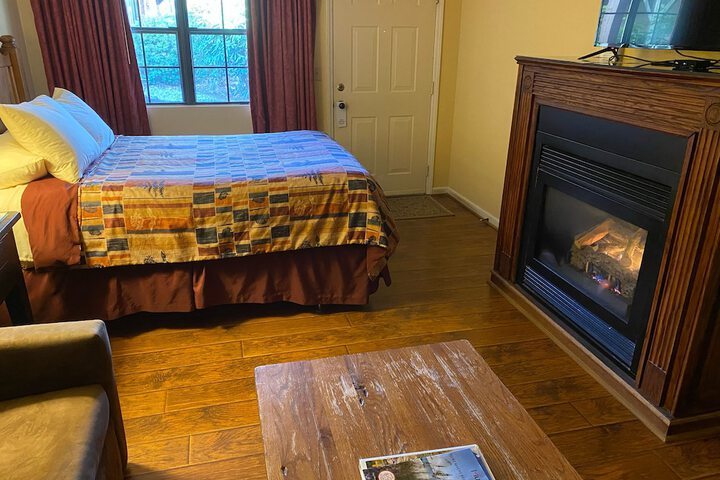 Jonathan Creek Inn