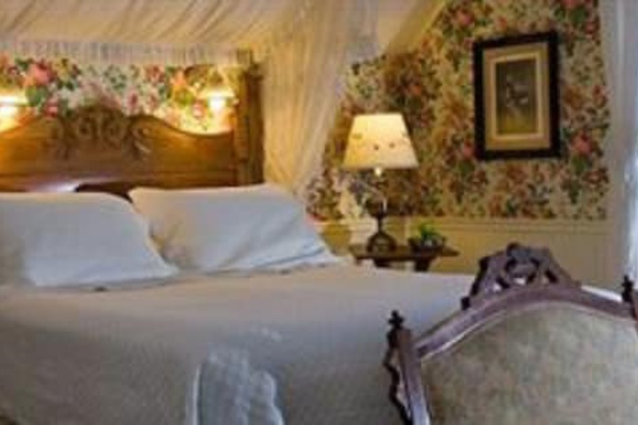 Arlingtons West Mountain Inn