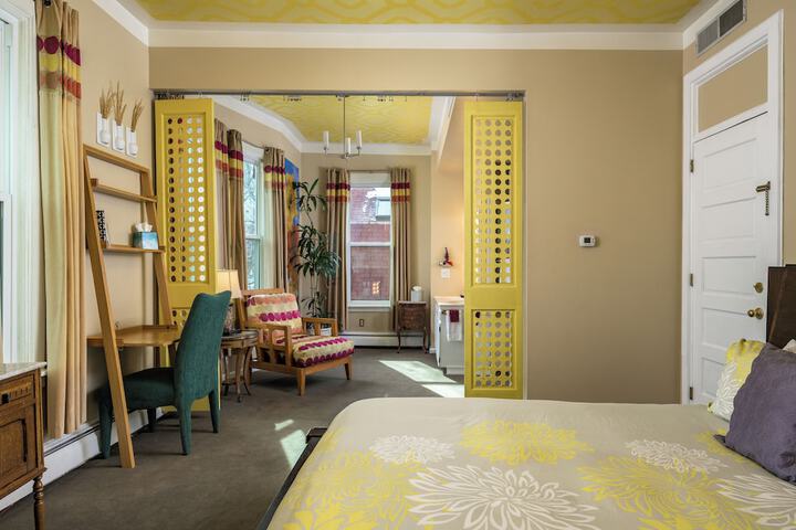 Room 63 of 139