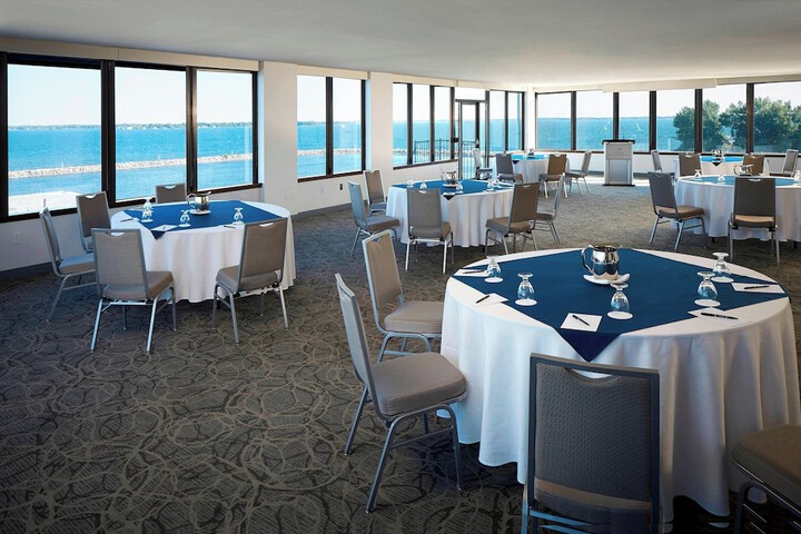 Delta Hotels by Marriott Kingston Waterfront