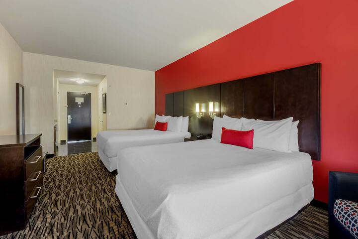 C Hotel by Carmens BW Premier Collection