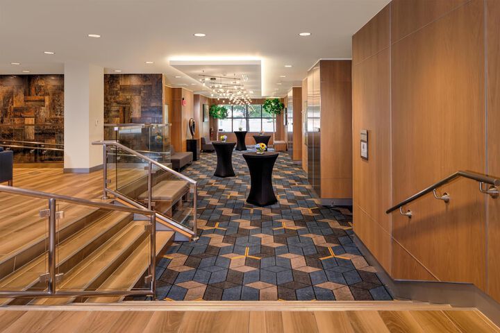 DoubleTree by Hilton Hotel & Suites Pittsburgh Downtown