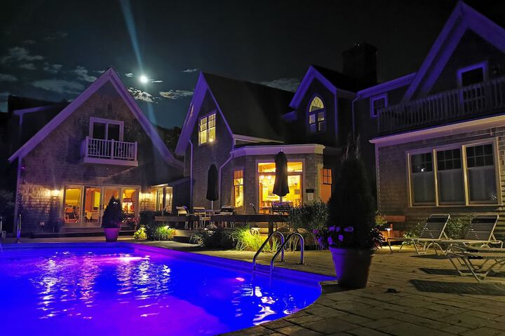Hotel 7 of 73