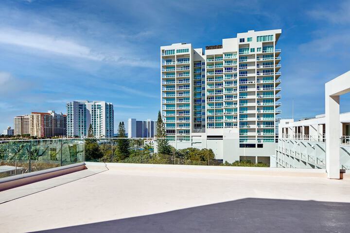 The Sarasota Modern a Tribute Portfolio Hotel
