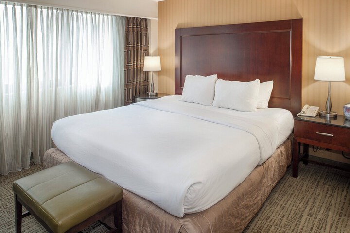 Crowne Plaza St. Louis Airport by IHG