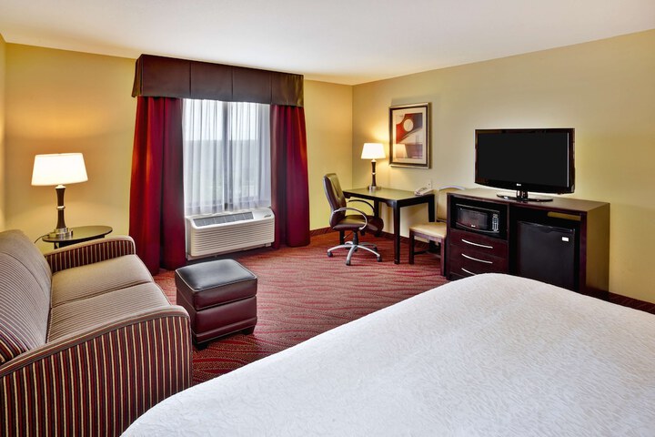Room 8 of 18