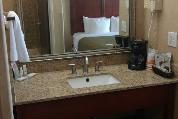 Room 21 of 40