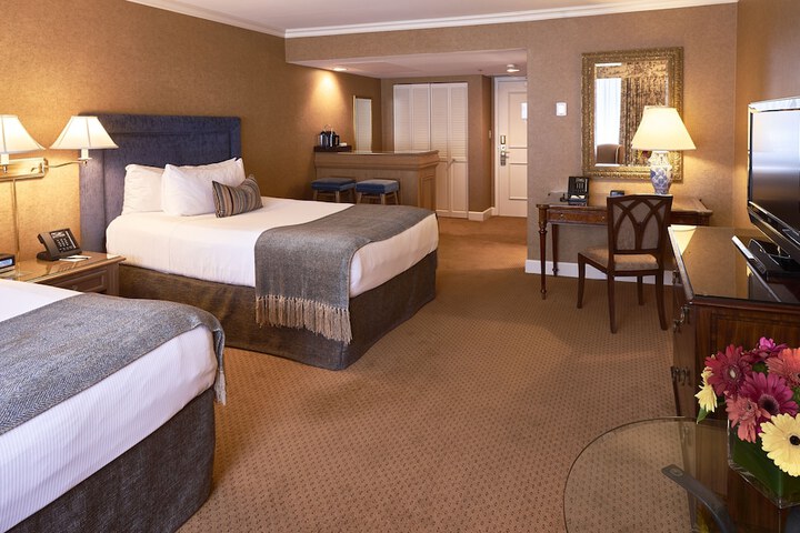 Room 34 of 53