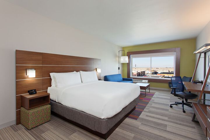 Room 54 of 68