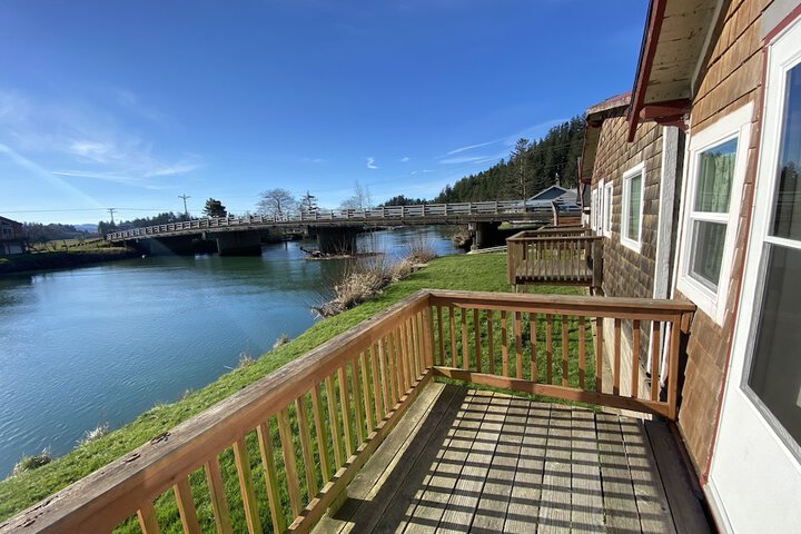 Raines Resort Cabins & RV