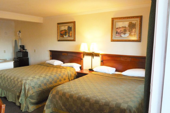 Room 14 of 22