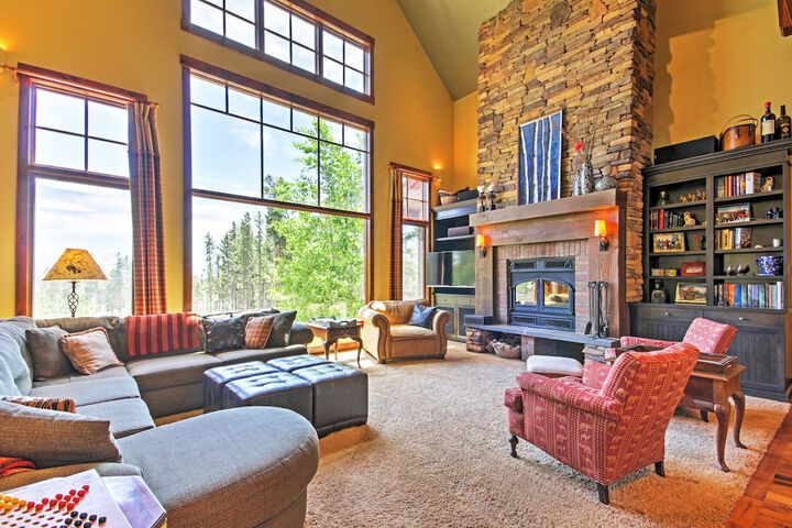 Tabernash Retreat w / Hot Tub & Stunning Mtn Views!