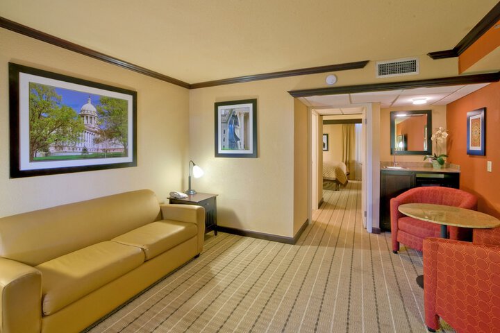 Room 9 of 35