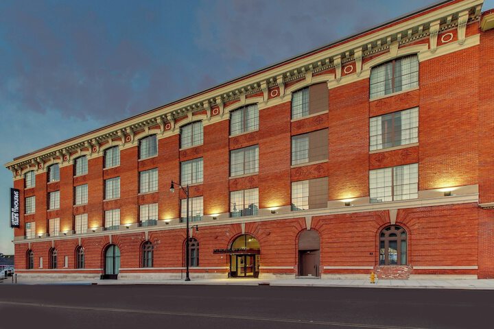 Hotel 3 of 32