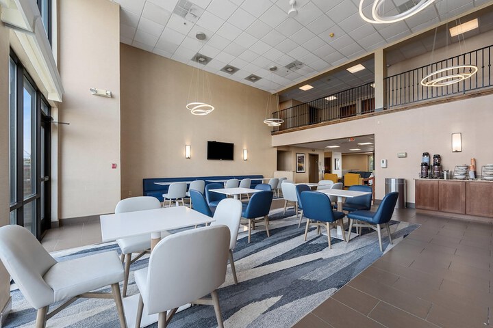Comfort Inn Aikens Center