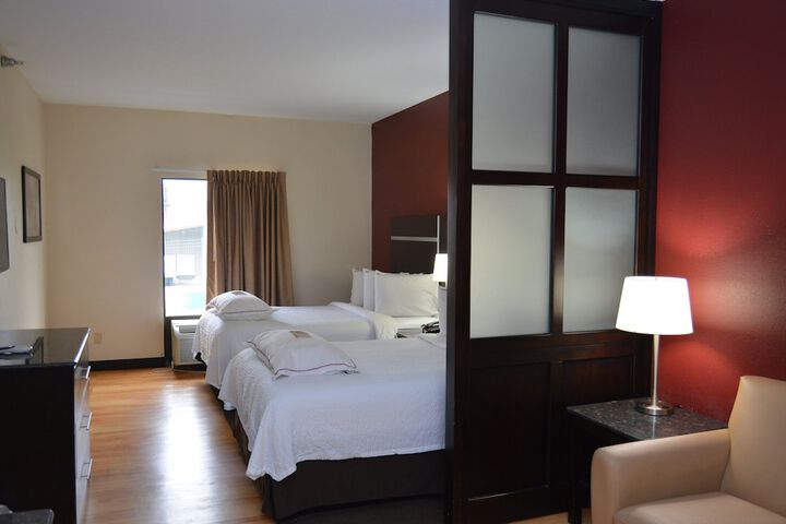 Room 10 of 20