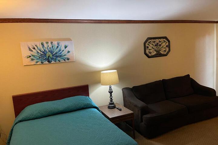 Highland Court Motel