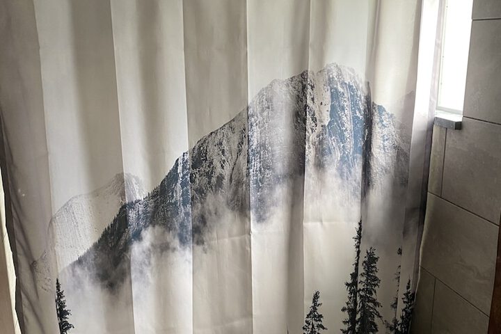 Room 17 of 47