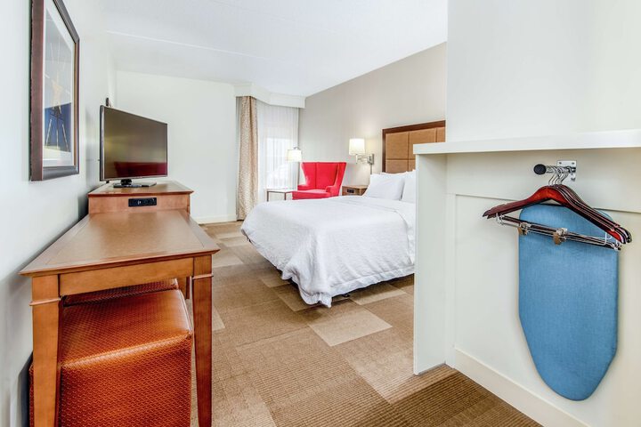 Room 21 of 43