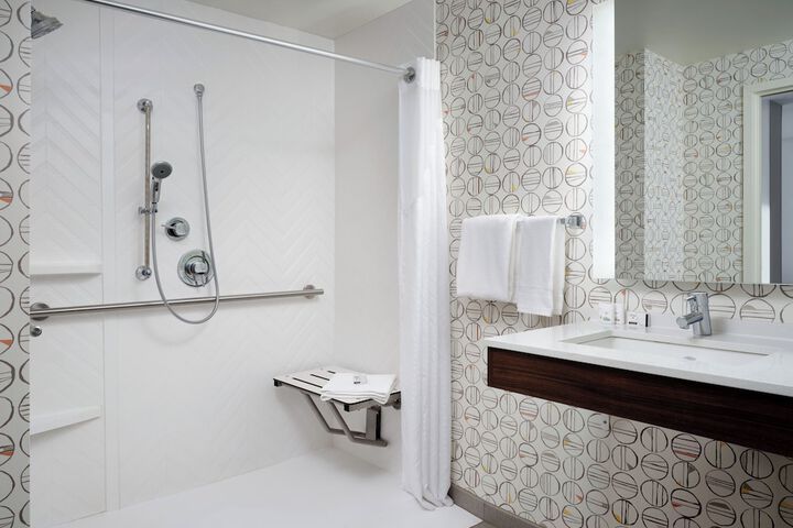 Holiday Inn Hotel & Suites Boston - Peabody by IHG