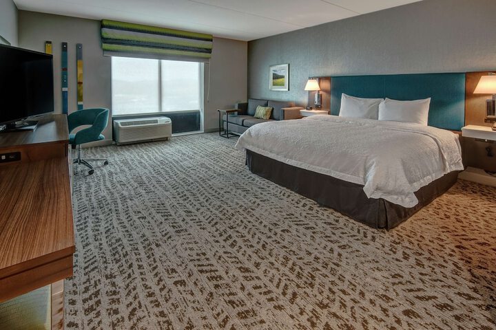 Hampton Inn & Suites Nashville / Goodlettsville