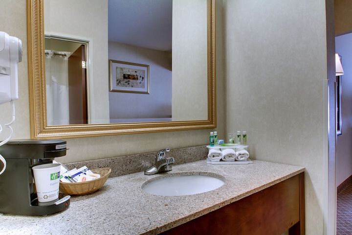 Room 30 of 55