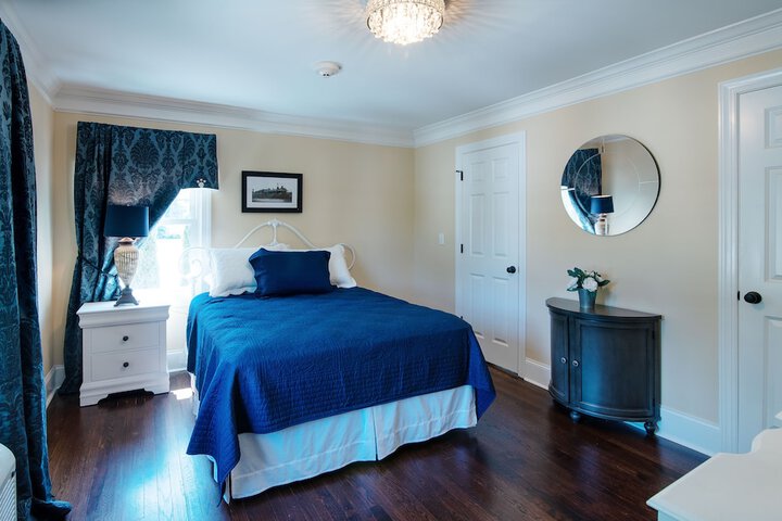 Room 61 of 87