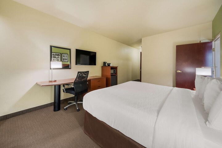 Room 29 of 48