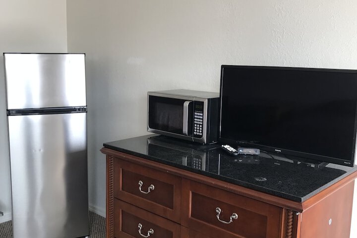 Room 7 of 16