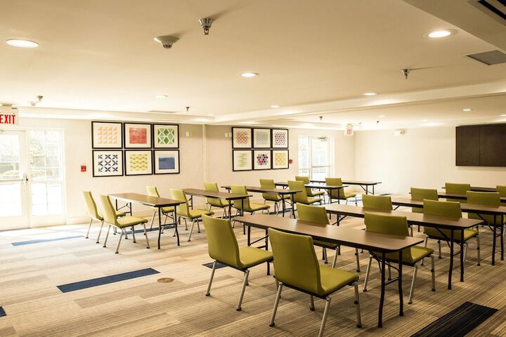 Holiday Inn Express Columbus-Dublin by IHG