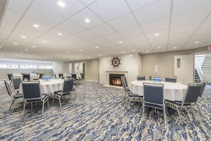 Rockport Inn & Suites