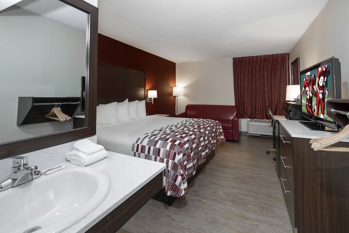 Room 15 of 34