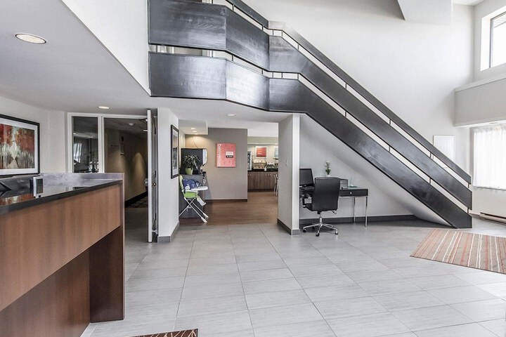 Hotel Interior 7 of 46