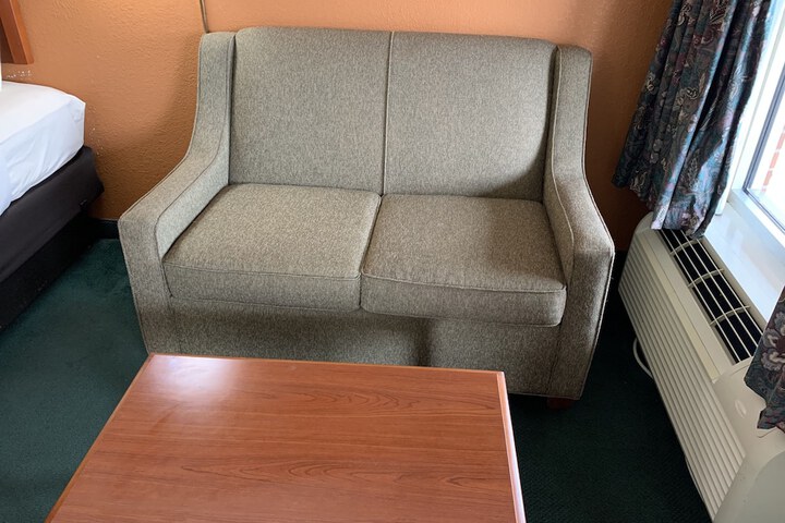 Room 17 of 24