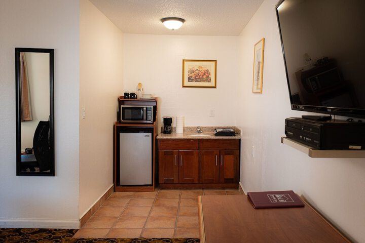 Room 30 of 41