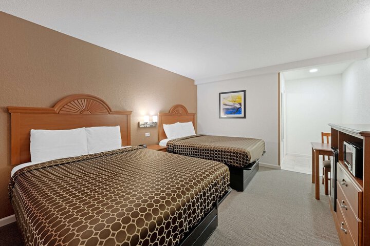 Room 25 of 30
