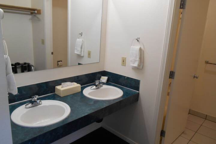 GuestHouse Enumclaw