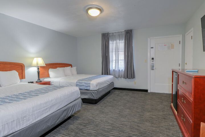 Room 15 of 27