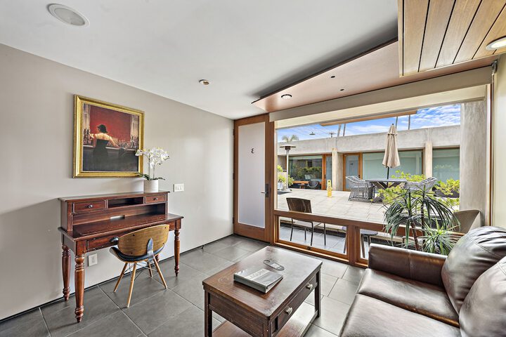 14 West Hotel