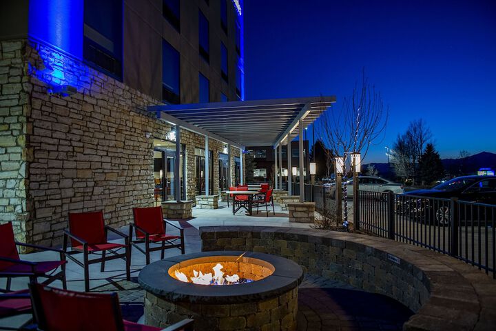 Hotel 5 of 79