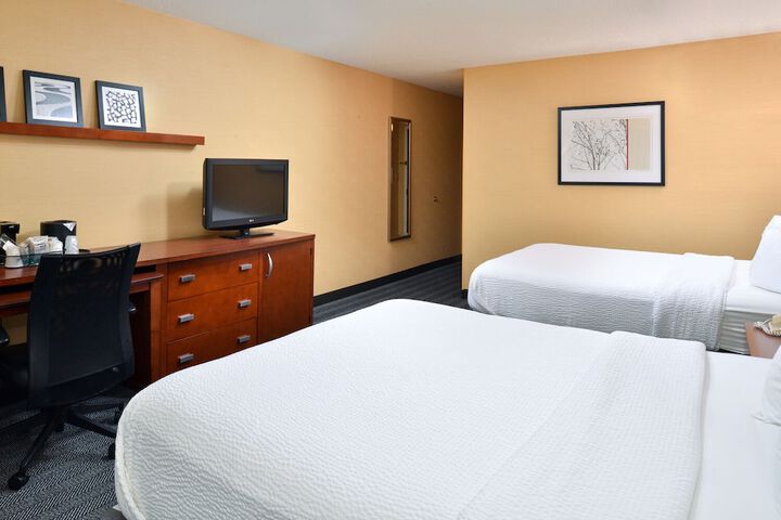 Courtyard by Marriott Detroit Utica