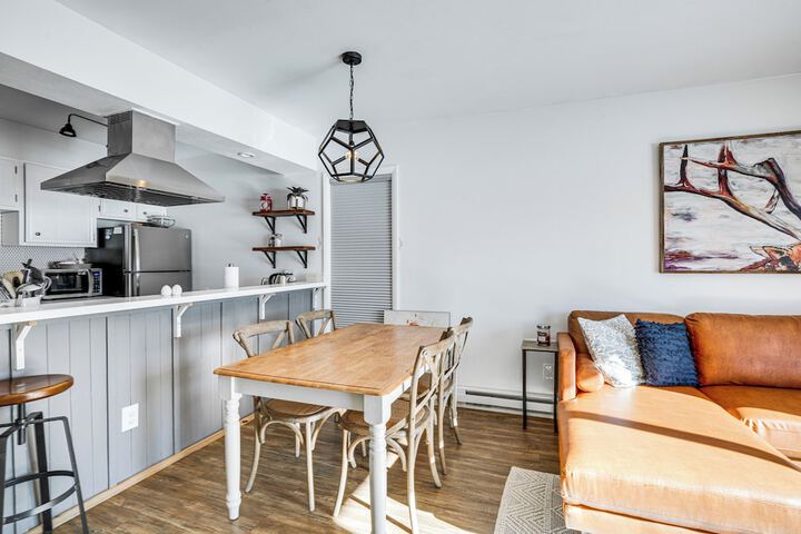 Condo w / Balcony & Views - Steps to Ski Shuttle!