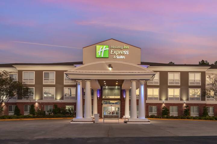 Hotel 3 of 50